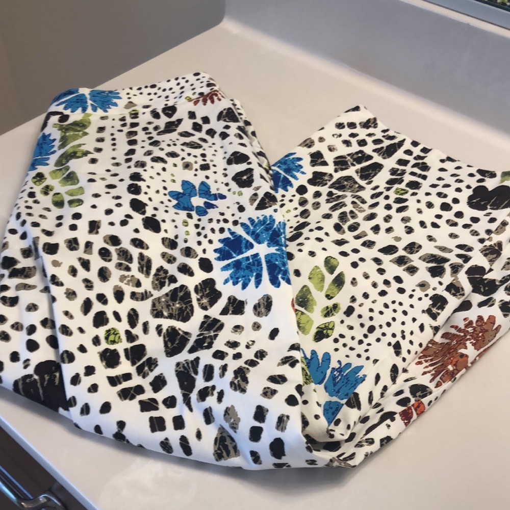 Chico’s animal print/floral crop/capris pants